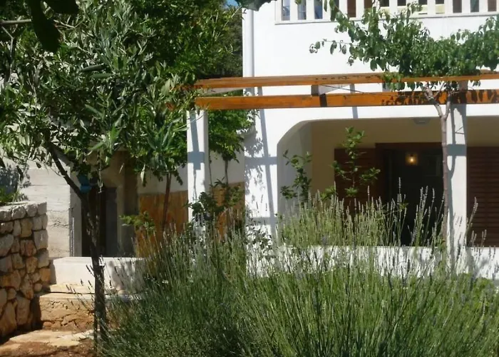 Erdgeschosswohnung Mia Fuer Vier Personen By Interhome Апартаменты *