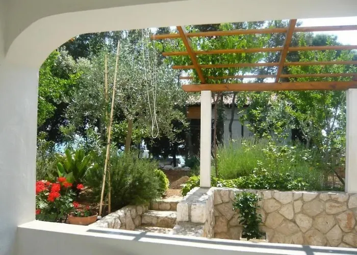 Erdgeschosswohnung Mia Fuer Vier Personen By Interhome Апартаменты